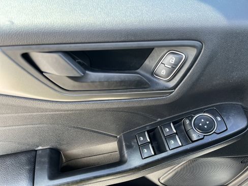 Used 2025 Ford Escape Active AWD/4WD image 18