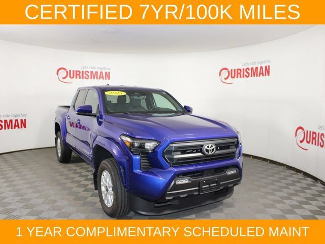 Used 2025 Toyota Tacoma SR5 AWD/4WD image 12