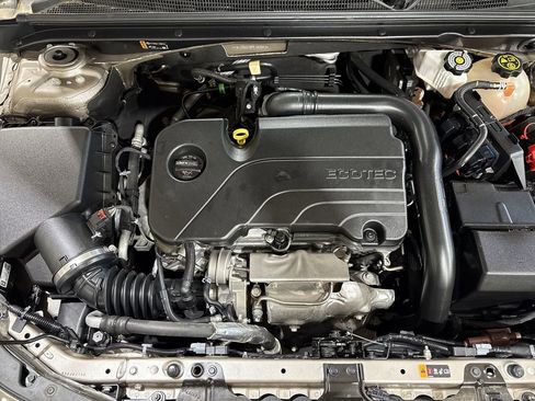 Used 2023 Chevrolet Malibu LT image 25