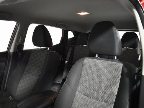 Certified 2021 Nissan Rogue Sport SV image 10