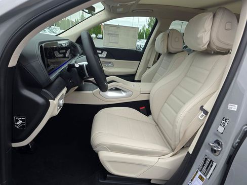 New 2026 Mercedes-Benz GLS 450 4MATIC image 13