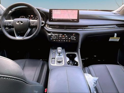 Used 2026 INFINITI QX60 Luxe w/ Cargo Package FWD image 16