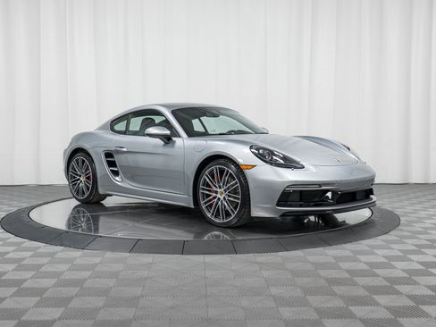 Certified 2024 Porsche 718 Cayman S image 9