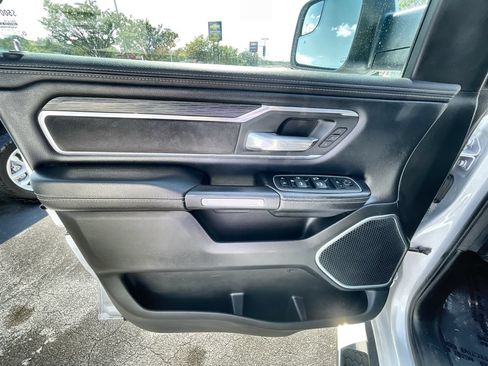 Used 2023 RAM 1500 Laramie AWD/4WD image 22