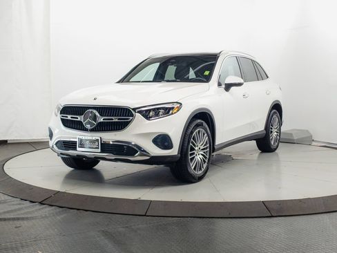 Certified 2026 Mercedes-Benz GLC 300 4MATIC image 3