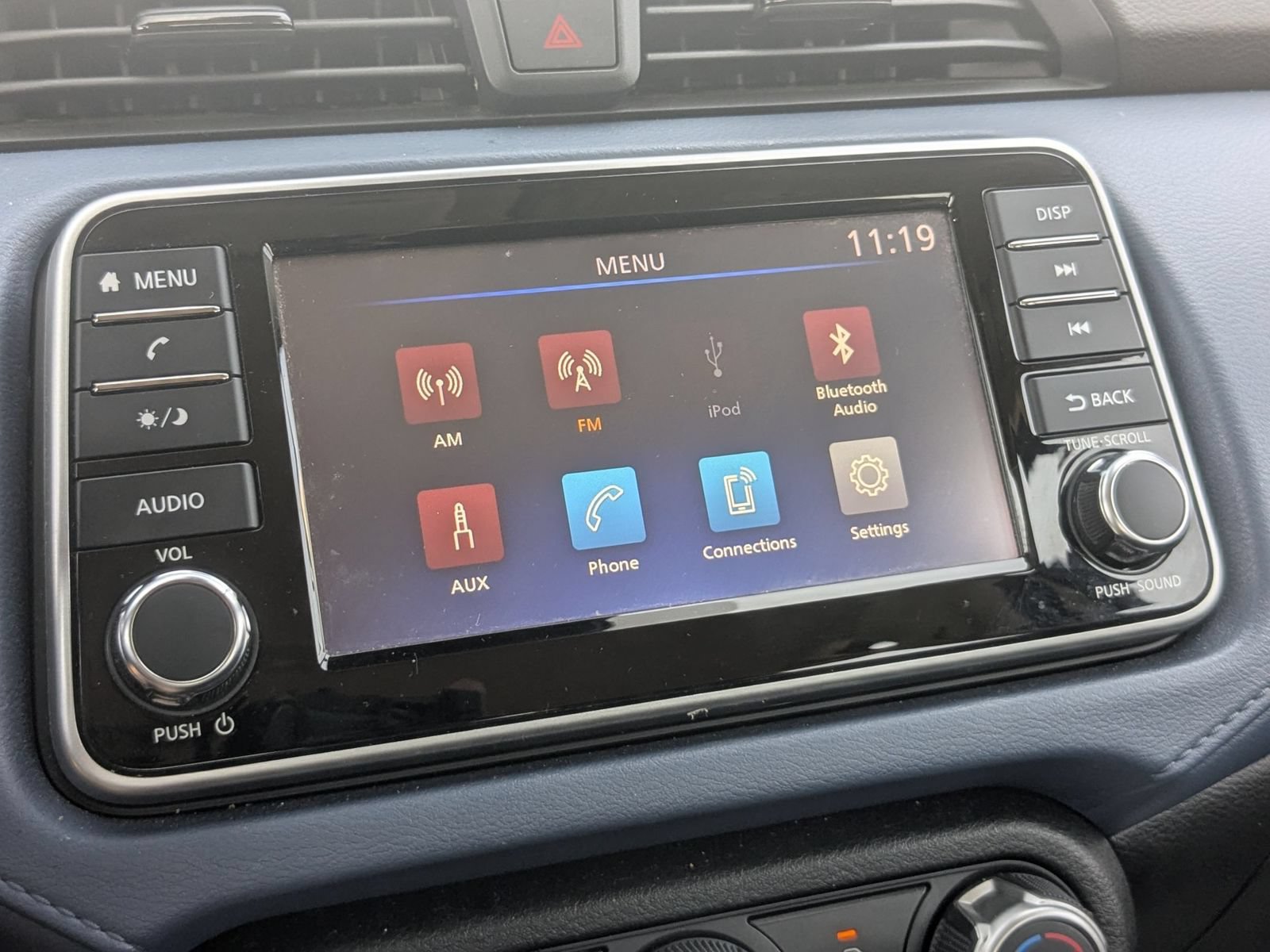 Used 2025 Nissan Versa SV FWD image 23
