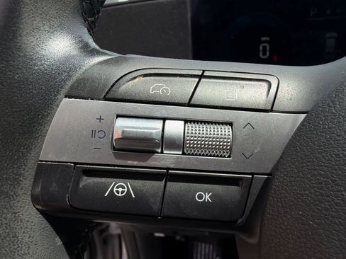 Used 2024 Hyundai Kona SEL FWD image 19