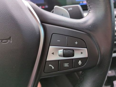 Used 2024 BMW 330i Sedan w/ Premium Package RWD image 25