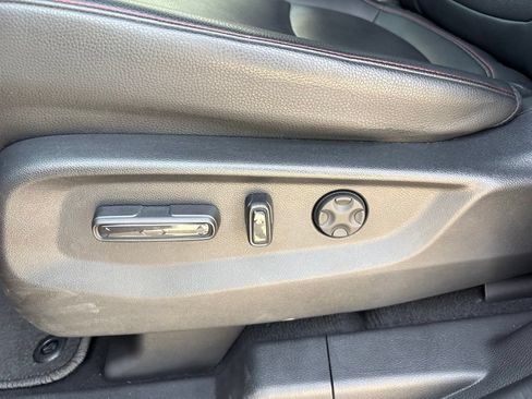Used 2025 Honda Odyssey Sport-L image 14