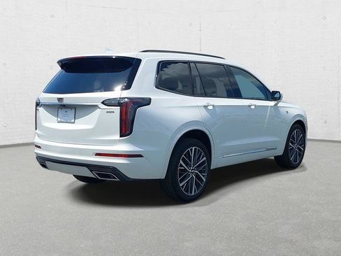 Used 2025 Cadillac XT6 Sport w/ LPO, Floor Liner Package image 5