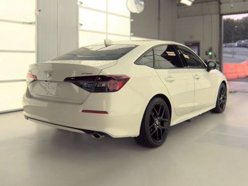 Used 2025 Honda Civic Sport image 3