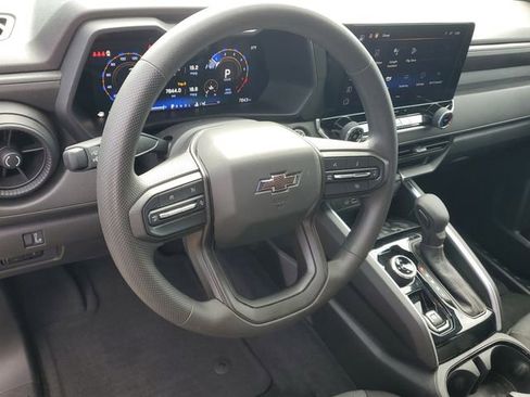 Certified 2024 Chevrolet Colorado Trail Boss w/ Technology Package AWD/4WD image 16