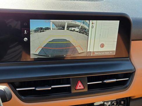 Used 2024 Kia Seltos EX FWD image 21