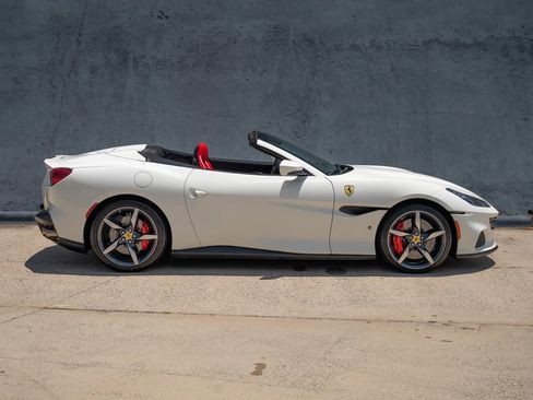 Used 2023 Ferrari Portofino M RWD image 7