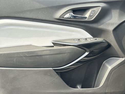 Certified 2024 Chevrolet Trax LT w/ Driver Confidence Package image 24