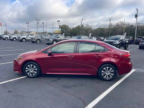 Used 2022 Toyota Corolla LE image 13
