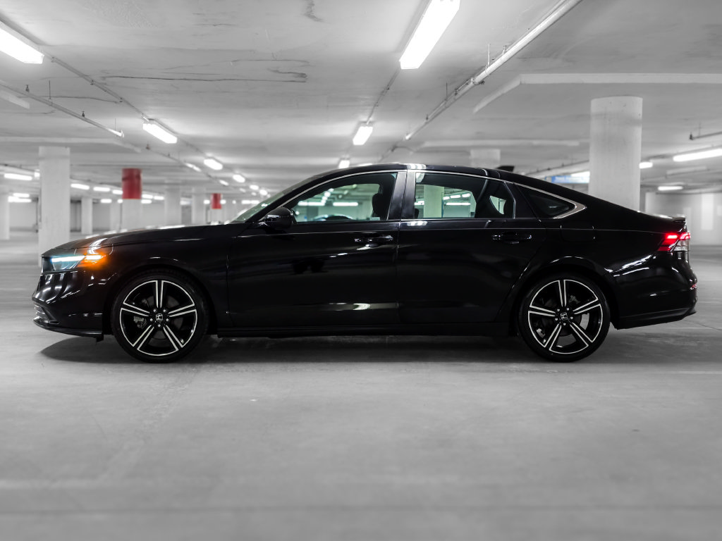 Used 2023 Honda Accord Sport image 13