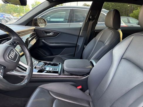 Used 2021 Audi Q8 AWD/4WD image 13