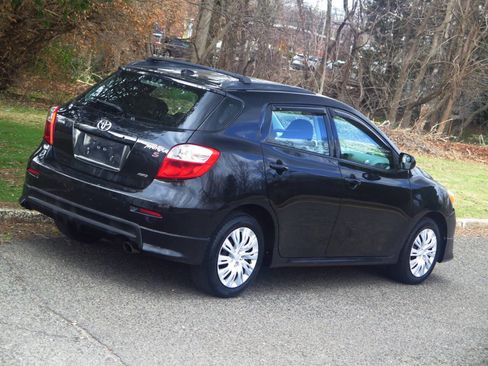 Used 2010 Toyota Matrix S image 22