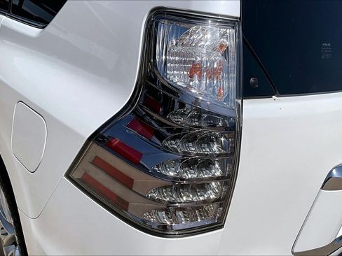 Used 2021 Lexus GX 460 Premium AWD/4WD image 29