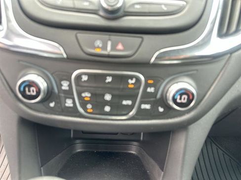 Used 2024 Chevrolet Equinox LT image 39