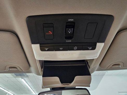 Used 2019 Nissan Altima 2.5 SL FWD image 24