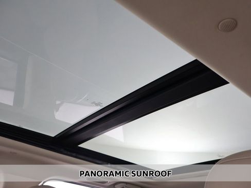 Used 2022 Lincoln Navigator Reserve AWD/4WD image 4
