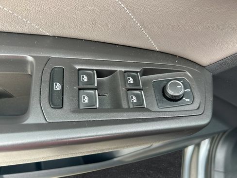 Used 2022 Volkswagen Atlas SE FWD image 13