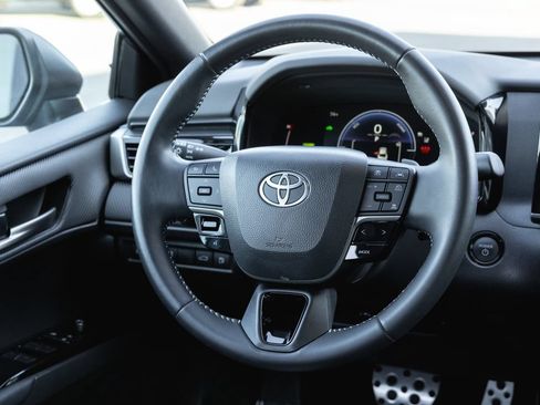 Certified 2025 Toyota Camry SE w/ Convenience Package FWD image 27