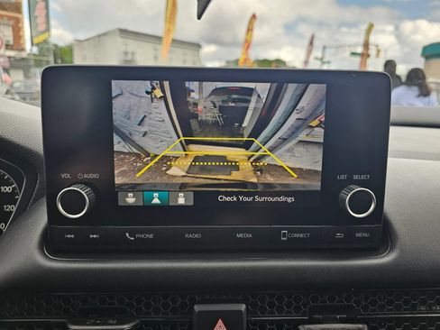 Used 2023 Honda HR-V LX image 23