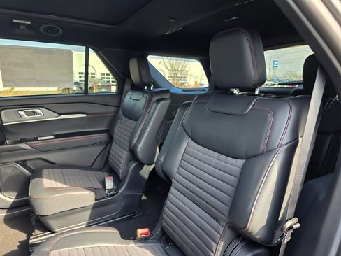 New 2026 Ford Explorer ST-Line AWD/4WD image 21