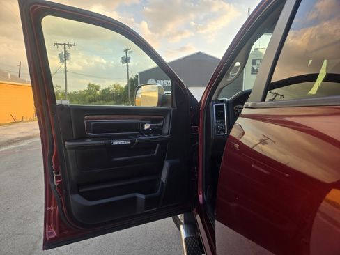 Used 2017 RAM 2500 Laramie w/ Off Road Package image 4