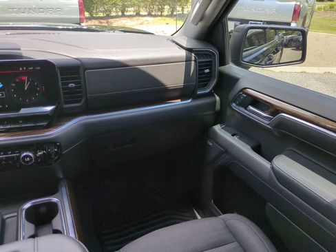 Used 2022 GMC Sierra 1500 Elevation w/ Preferred Package RWD image 16