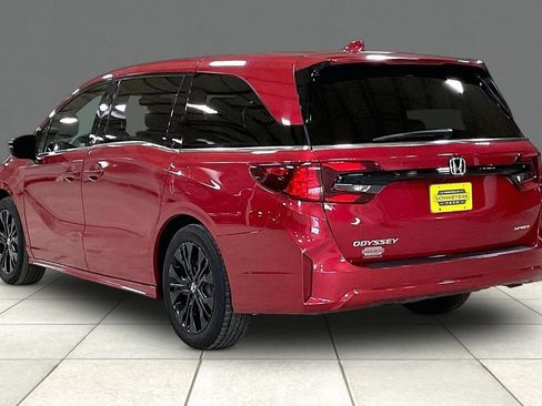 Used 2025 Honda Odyssey Sport-L image 11