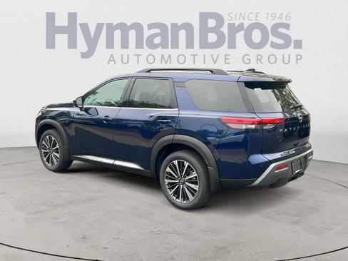 New 2026 Nissan Pathfinder Platinum AWD/4WD image 6