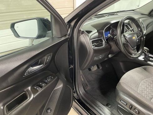 Used 2023 Chevrolet Equinox LT AWD/4WD image 10