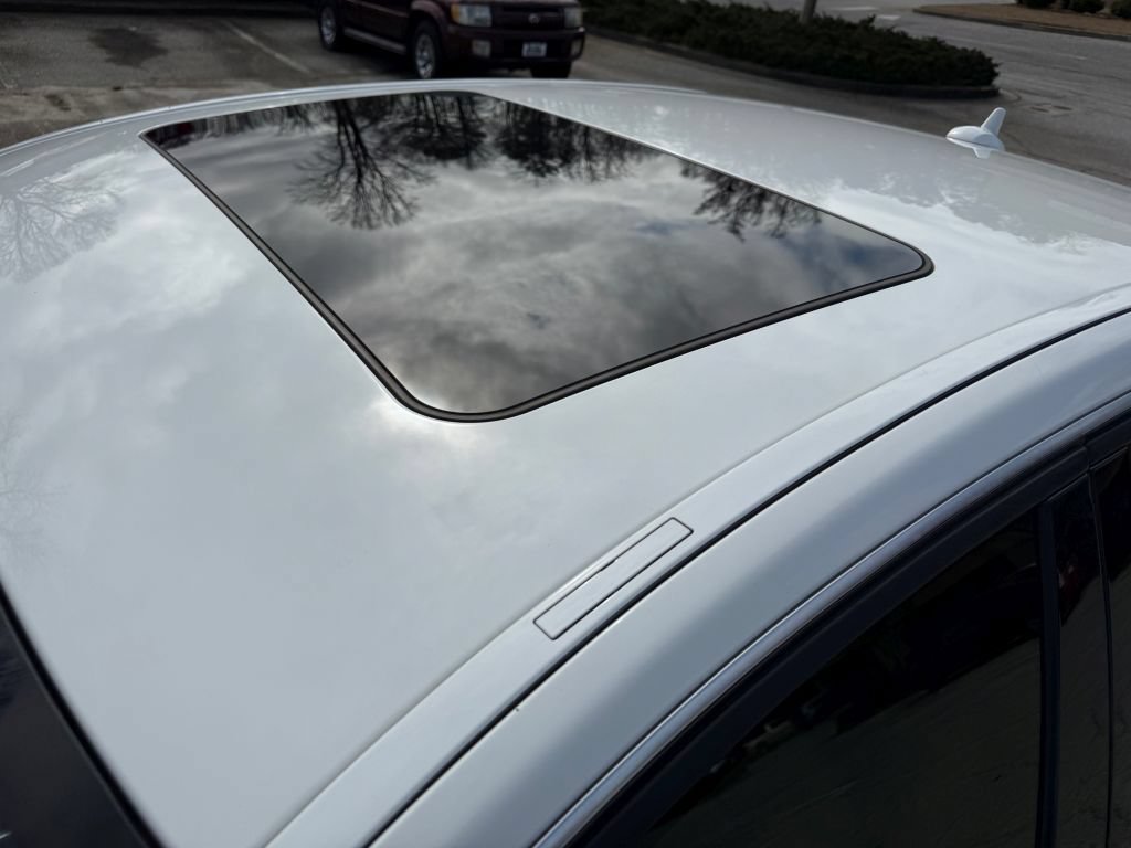 Used 2014 Mercedes-Benz E 350 Sedan image 12