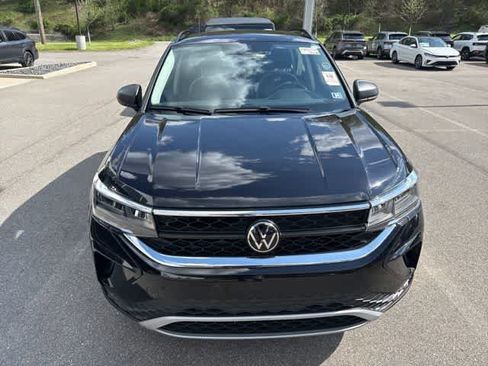 Certified 2024 Volkswagen Taos S AWD/4WD image 2