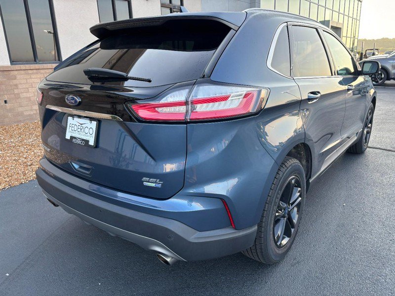 Used 2019 Ford Edge SEL w/ Cargo Accessory Package AWD/4WD image 3