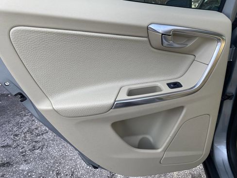 Used 2012 Volvo XC60 3.2 image 13