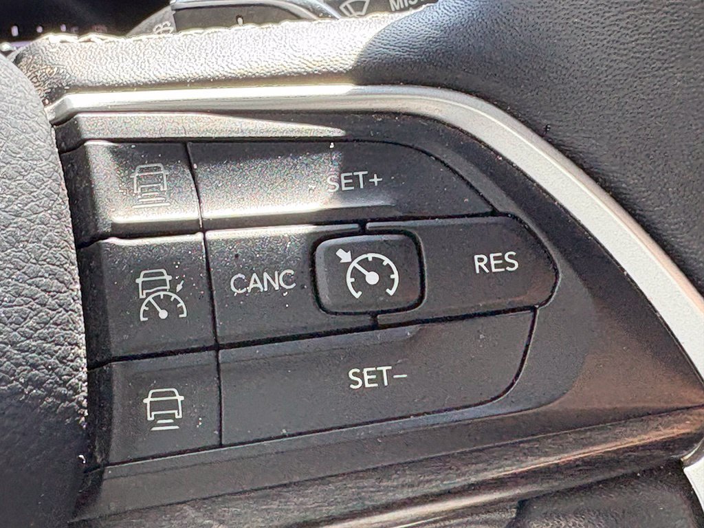 Used 2021 Jeep Grand Cherokee L Limited AWD/4WD image 17