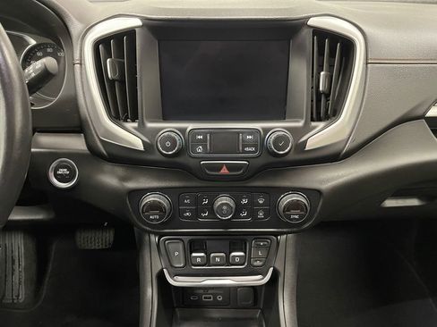 Used 2021 GMC Terrain SLT w/ Infotainment Package II image 9