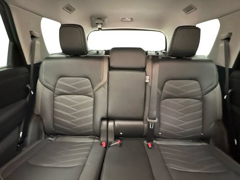 Certified 2024 Nissan Pathfinder Platinum w/ Black Appearance Package AWD/4WD image 15