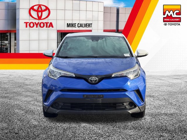 Used 2018 Toyota C-HR XLE FWD image 3