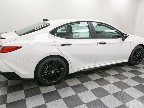 New 2026 Toyota Camry Hybrid image 8