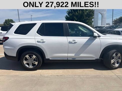 Used 2024 Honda Pilot EX-L image 2