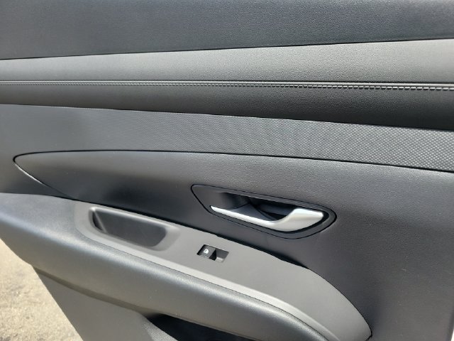 Used 2026 Hyundai Tucson Blue SE FWD image 22