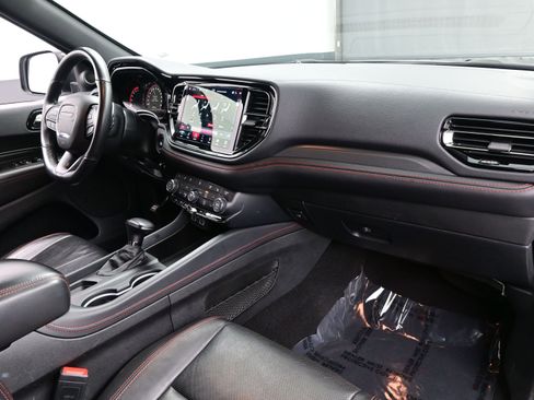 Used 2024 Dodge Durango GT image 13