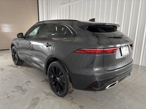 Used 2025 Jaguar F-PACE R-Dynamic S image 9