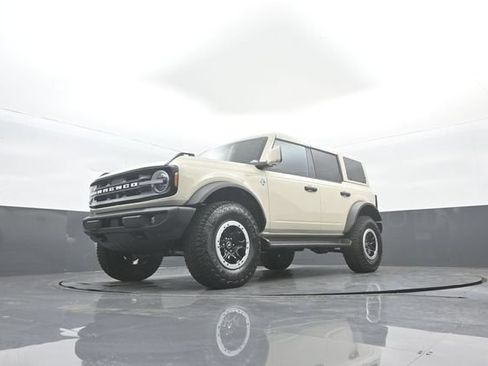 New 2026 Ford Bronco Outer Banks w/ Sasquatch Package AWD/4WD image 35